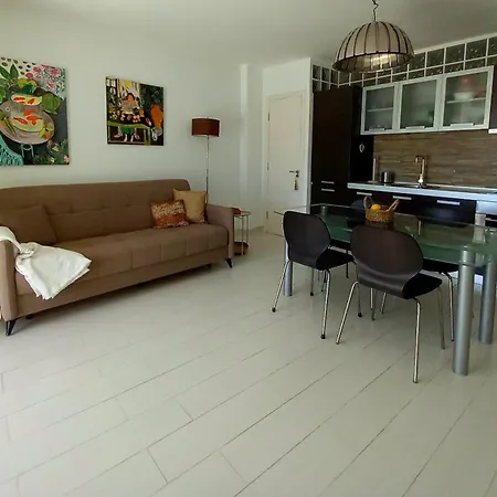 Casa Sonny * לוס כריסטיאנוס